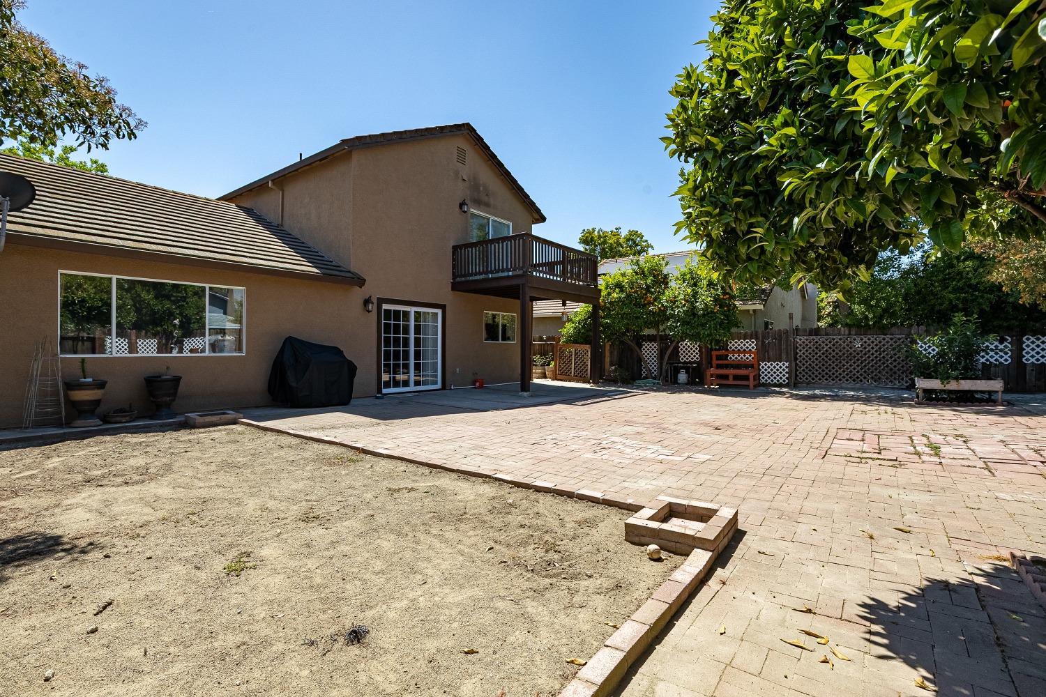 Detail Gallery Image 34 of 39 For 1867 William Moss Blvd, Stockton,  CA 95206 - 4 Beds | 2/1 Baths