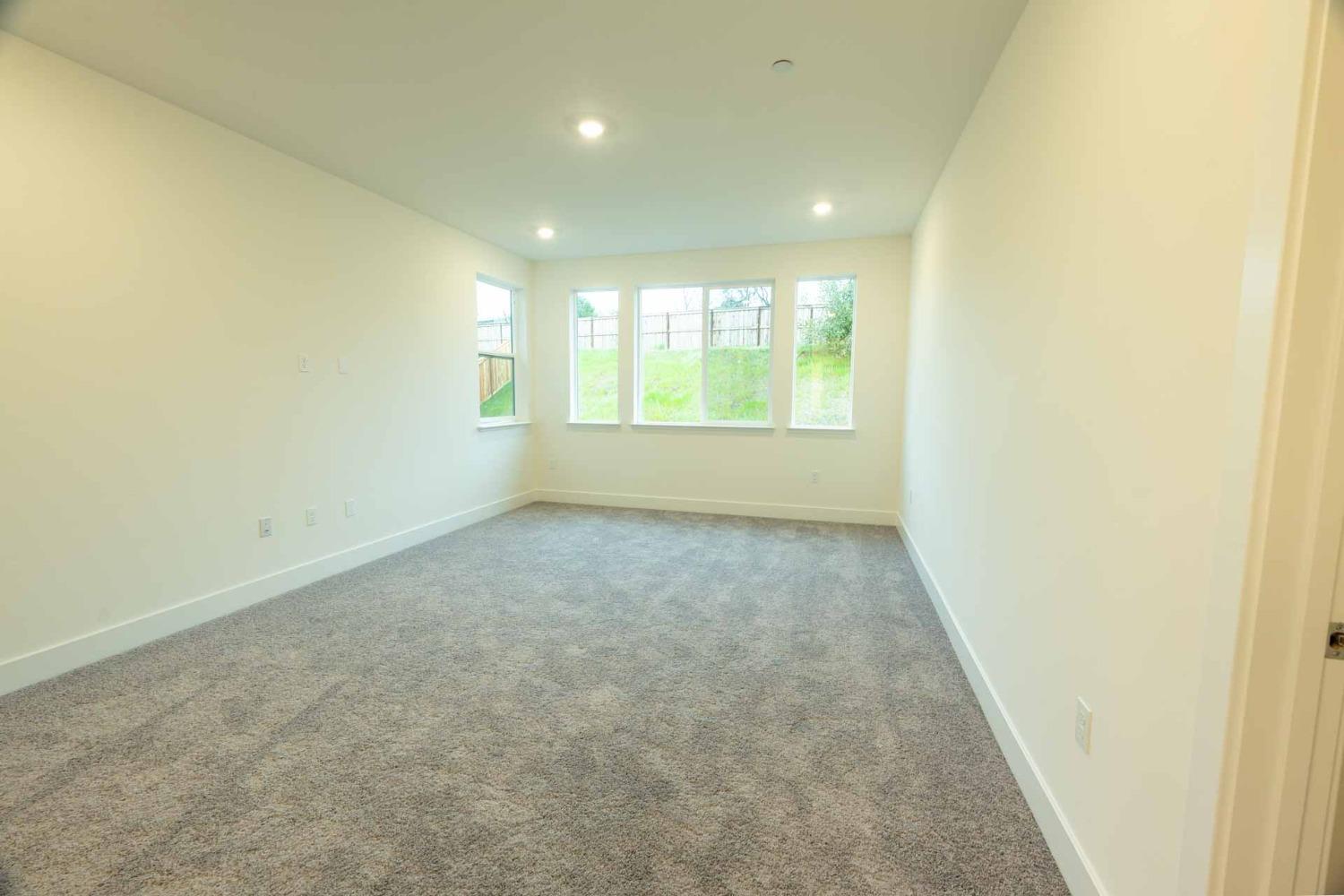 Detail Gallery Image 20 of 32 For 2425 Briar Meadows Cir, Auburn,  CA 95603 - 4 Beds | 3/1 Baths