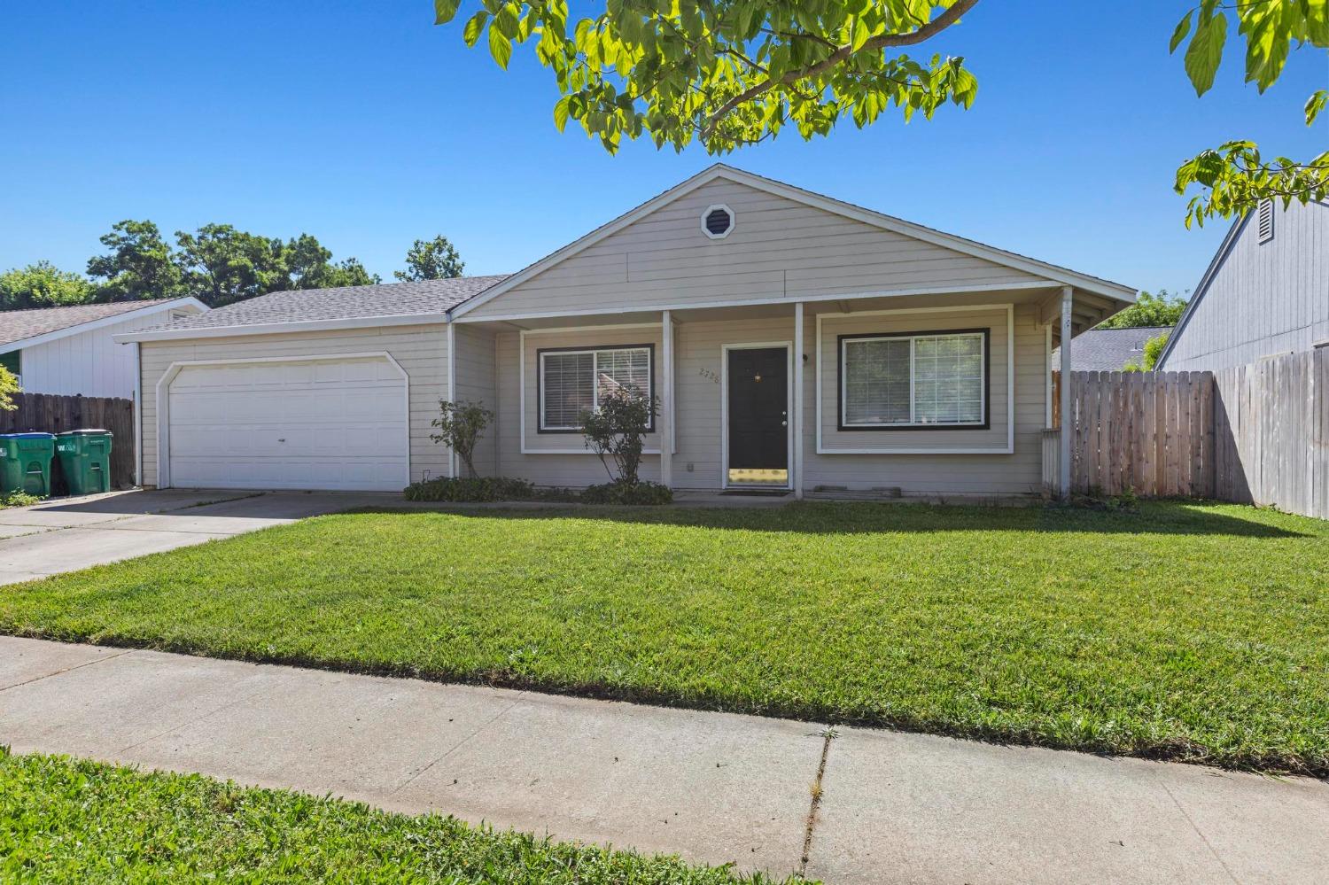 Detail Gallery Image 32 of 32 For 2728 Lowell Dr, Chico,  CA 95973 - 3 Beds | 2 Baths