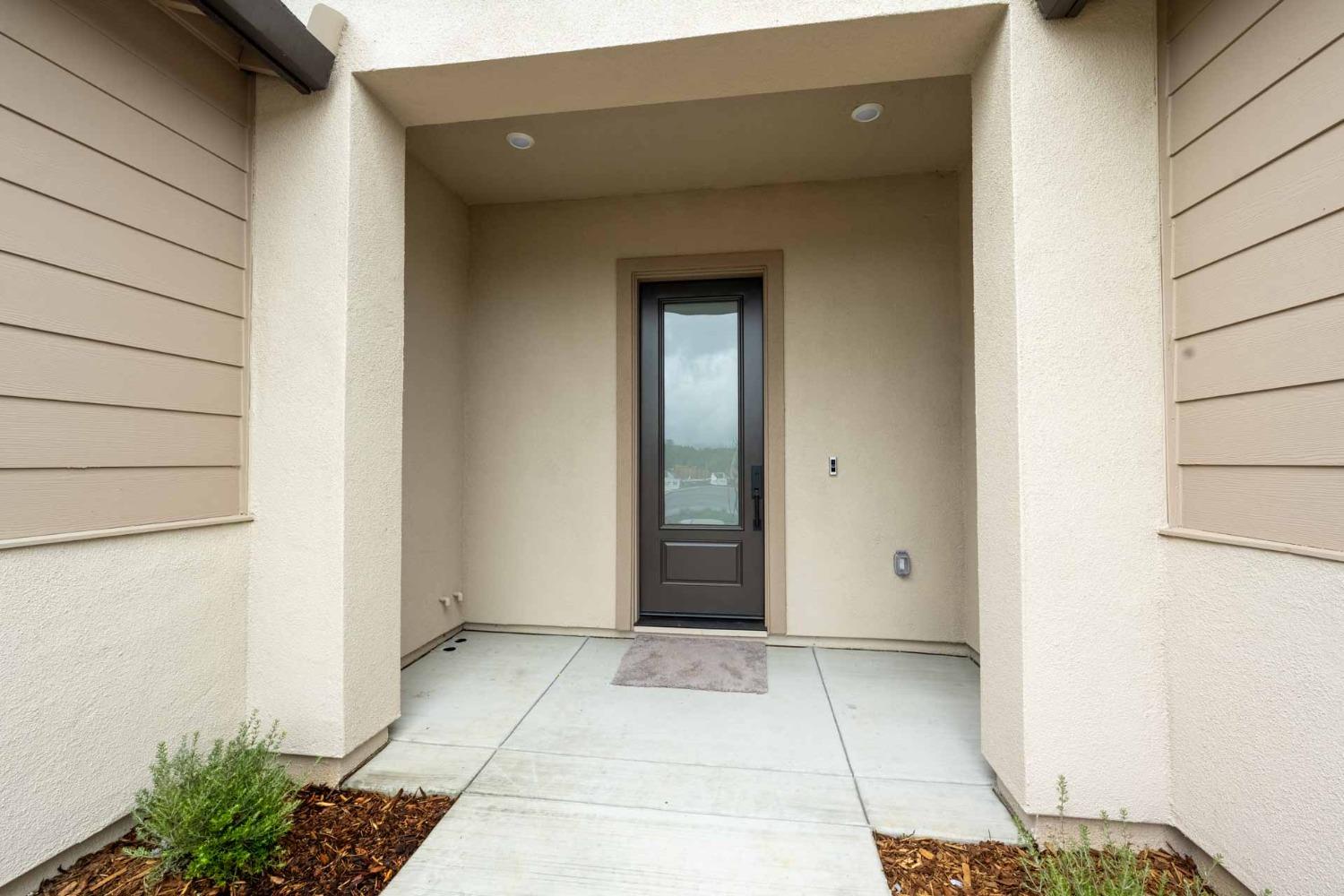 Detail Gallery Image 8 of 32 For 2425 Briar Meadows Cir, Auburn,  CA 95603 - 4 Beds | 3/1 Baths