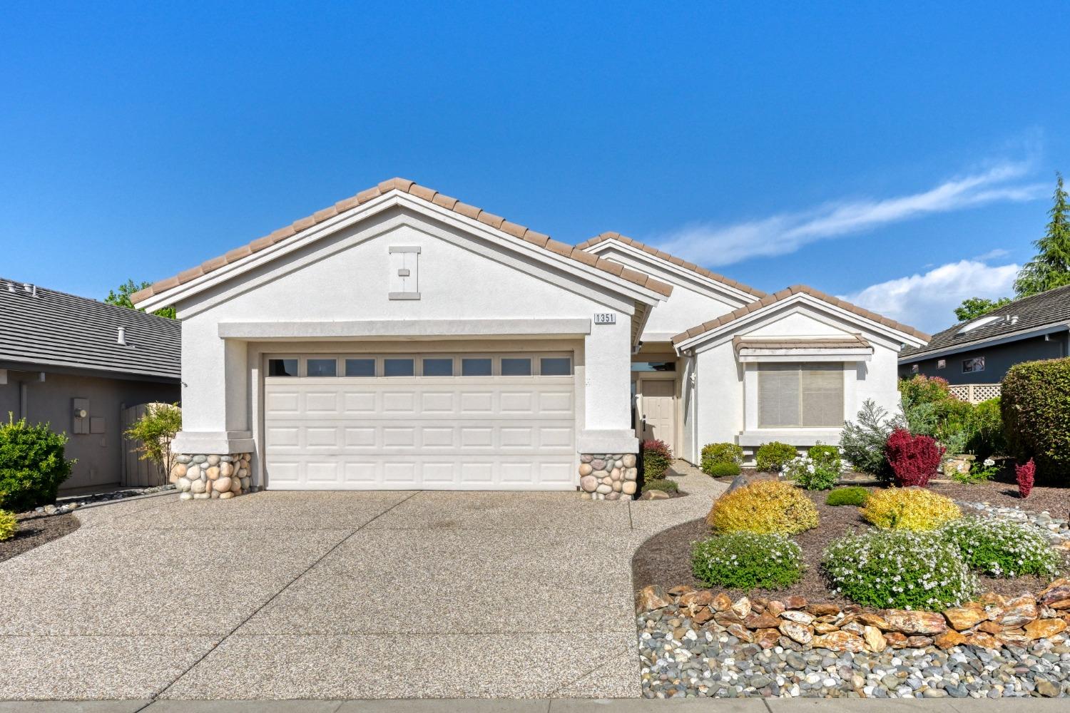 Detail Gallery Image 3 of 34 For 1351 Tahoma Ln, Lincoln,  CA 95648 - 2 Beds | 2 Baths