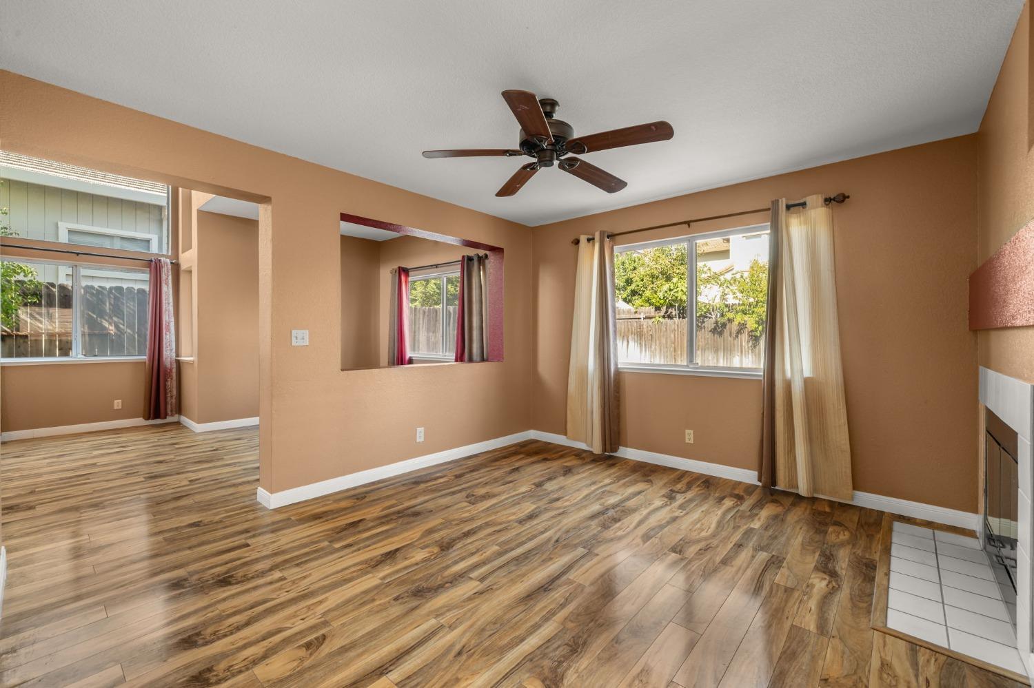 Detail Gallery Image 15 of 46 For 3544 Misty Morning Cir, Sacramento,  CA 95827 - 4 Beds | 2/1 Baths