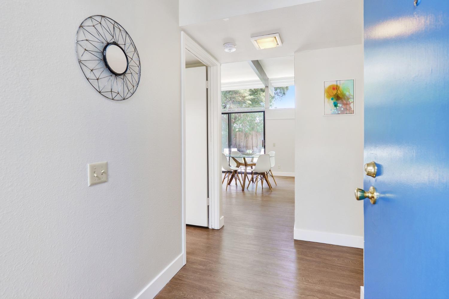 Detail Gallery Image 3 of 33 For 326 Hidalgo Pl, Davis,  CA 95616 - 4 Beds | 2 Baths