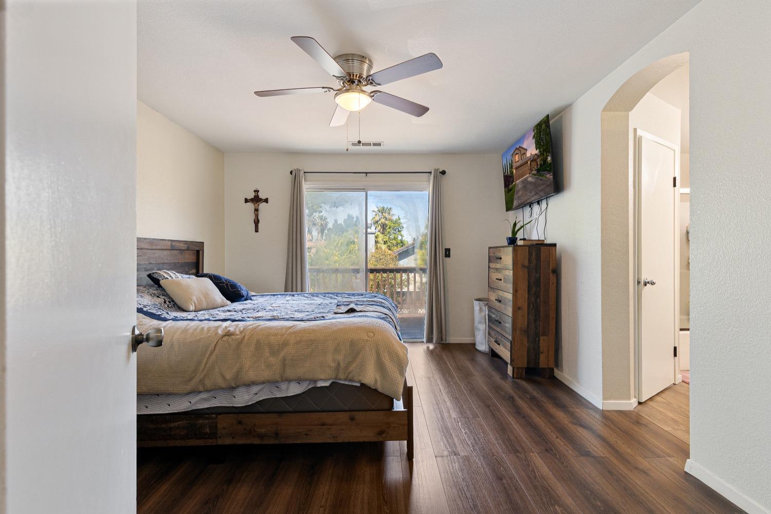 Detail Gallery Image 22 of 39 For 1867 William Moss Blvd, Stockton,  CA 95206 - 4 Beds | 2/1 Baths