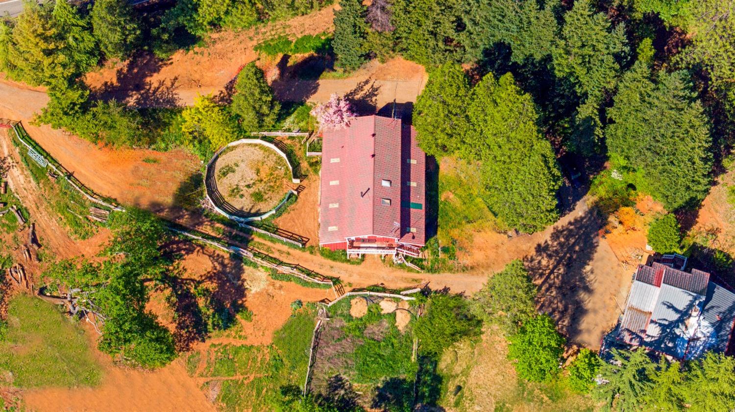 Detail Gallery Image 3 of 40 For 14421 You Bet Rd, Grass Valley,  CA 95945 - 4 Beds | 3 Baths