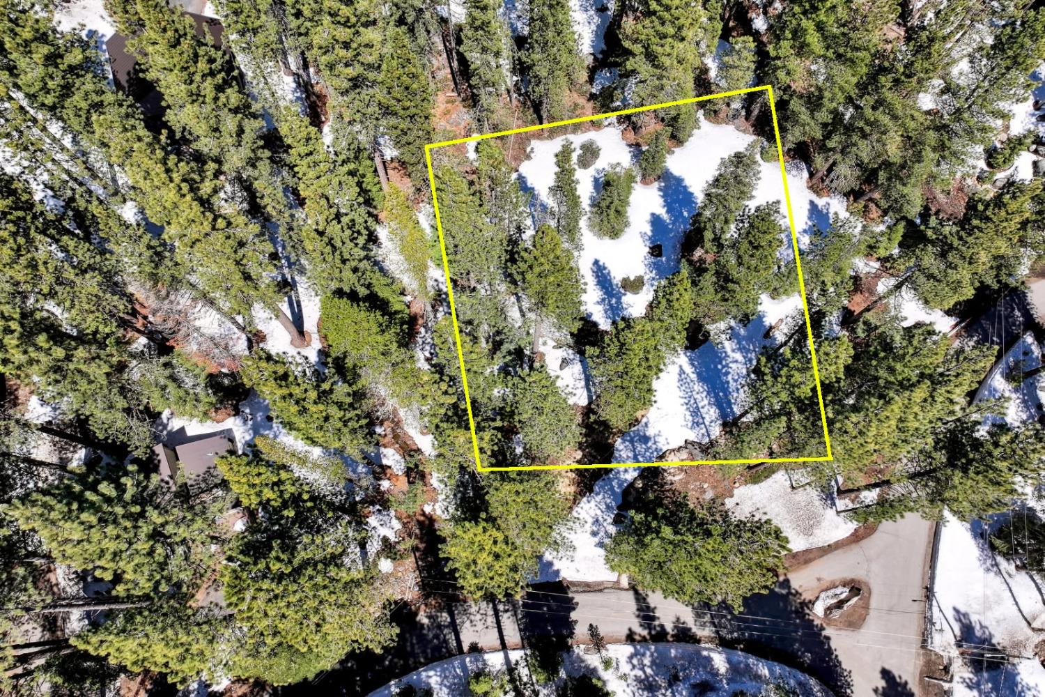 Detail Gallery Image 1 of 25 For 50890 Manzanita Ter, Soda Springs,  CA 95728 - – Beds | – Baths