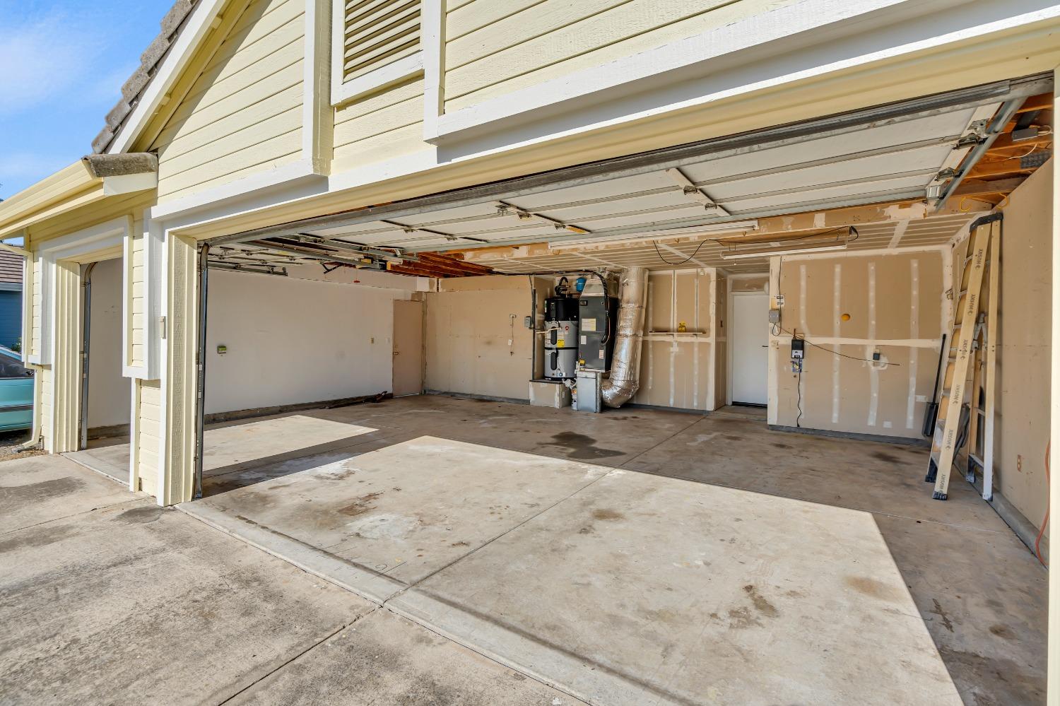 Detail Gallery Image 39 of 47 For 8281 New Point Dr, Sacramento,  CA 95828 - 3 Beds | 2 Baths