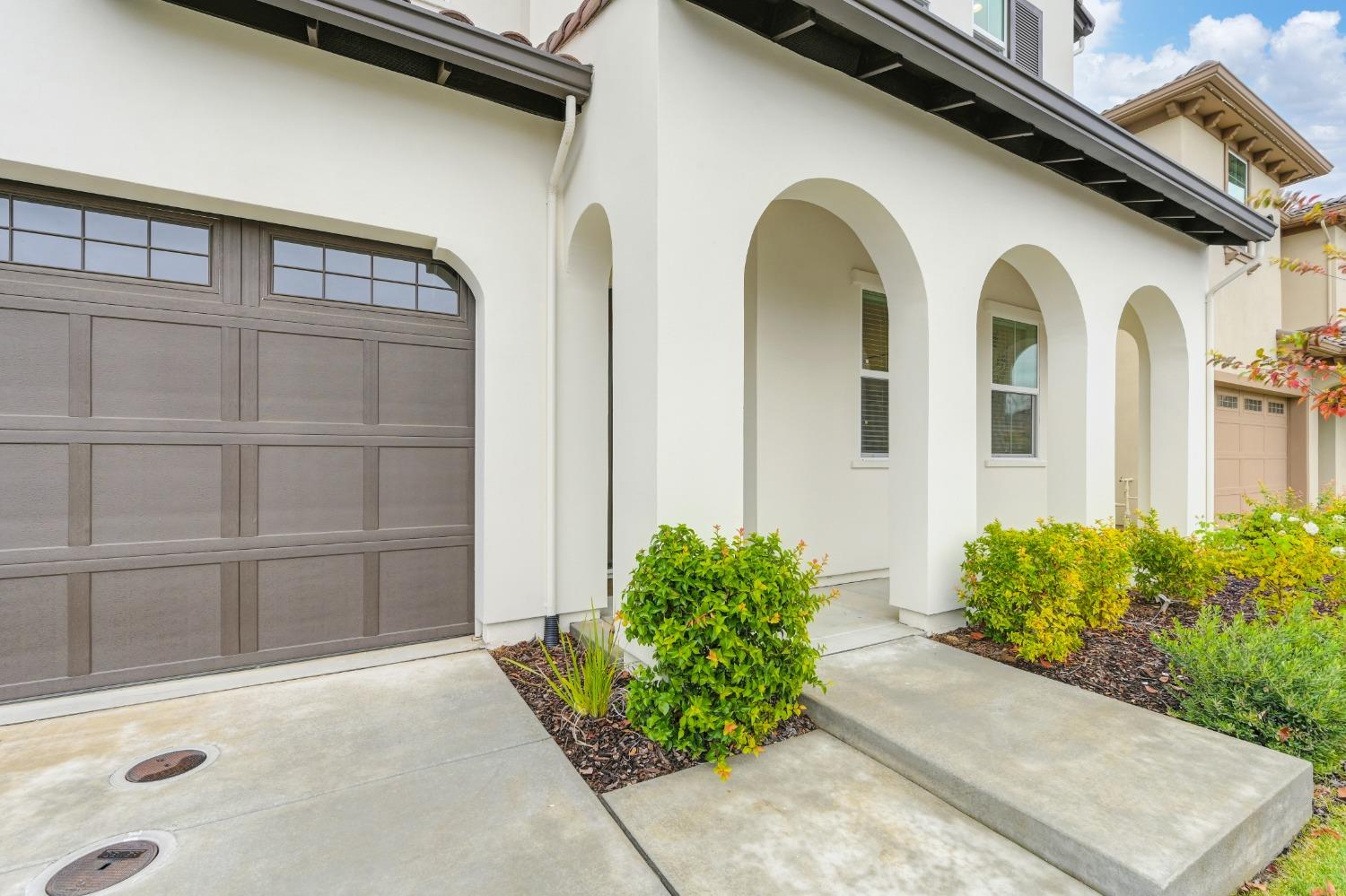 Detail Gallery Image 5 of 57 For 2327 5th Ave, Sacramento,  CA 95818 - 3 Beds | 2/1 Baths