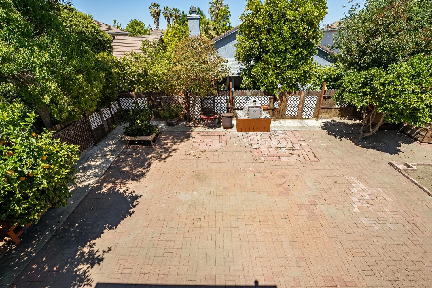 Detail Gallery Image 29 of 39 For 1867 William Moss Blvd, Stockton,  CA 95206 - 4 Beds | 2/1 Baths