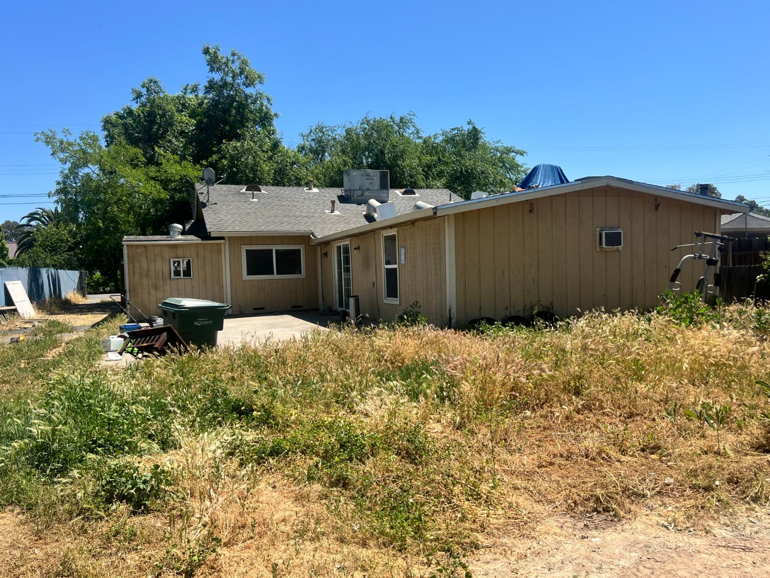 Detail Gallery Image 2 of 20 For 6521 24th St, Rio Linda,  CA 95673 - 2 Beds | 1 Baths