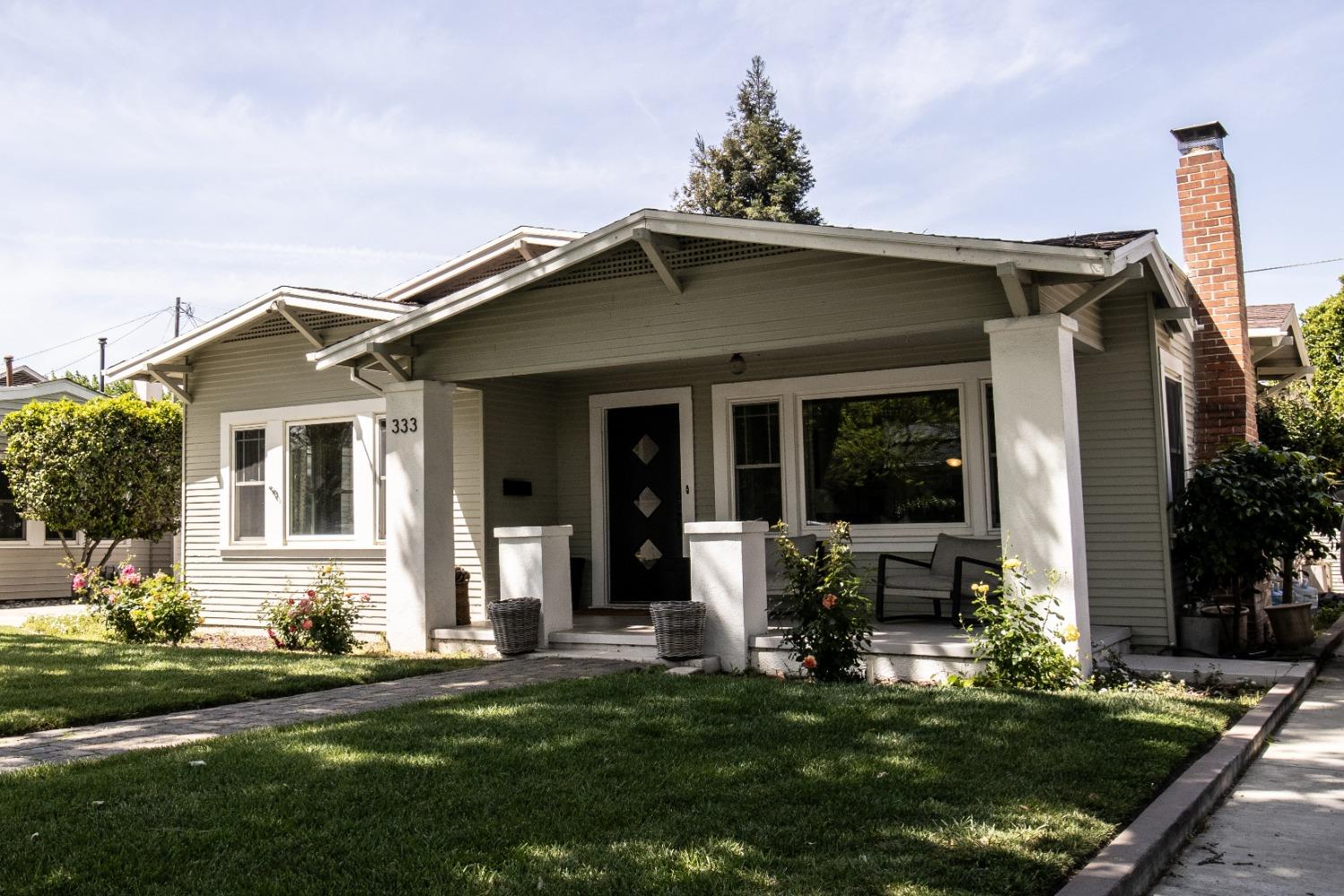 Detail Gallery Image 3 of 35 For 333 S Acacia Ave, Ripon,  CA 95366 - 3 Beds | 1 Baths