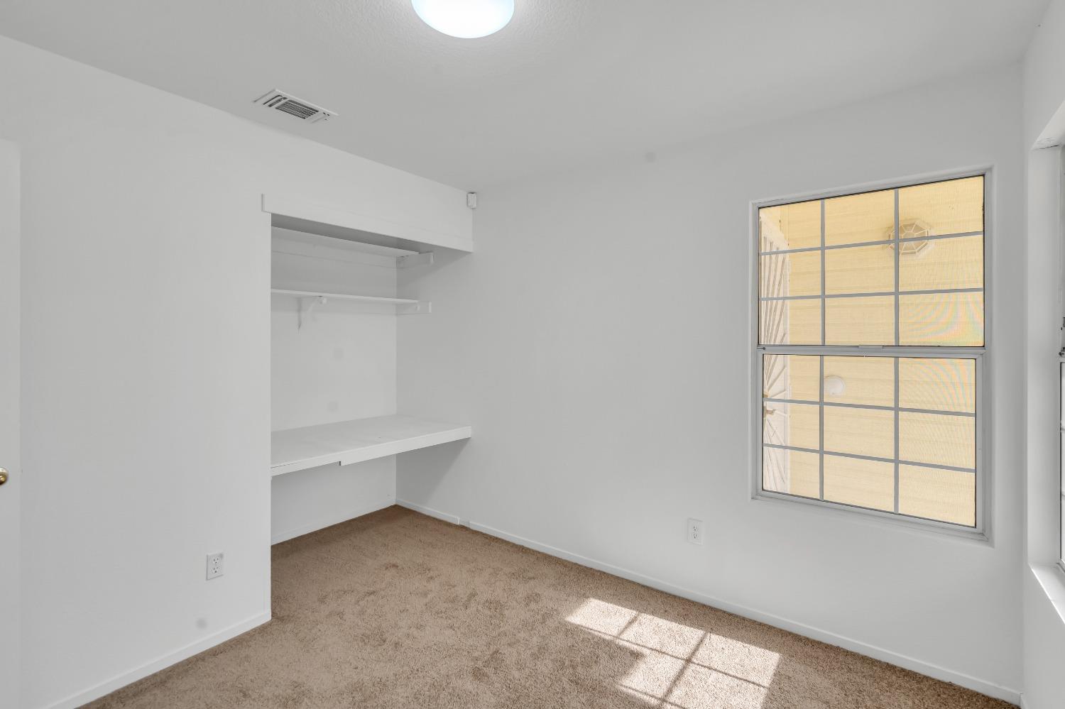 Detail Gallery Image 27 of 47 For 8281 New Point Dr, Sacramento,  CA 95828 - 3 Beds | 2 Baths