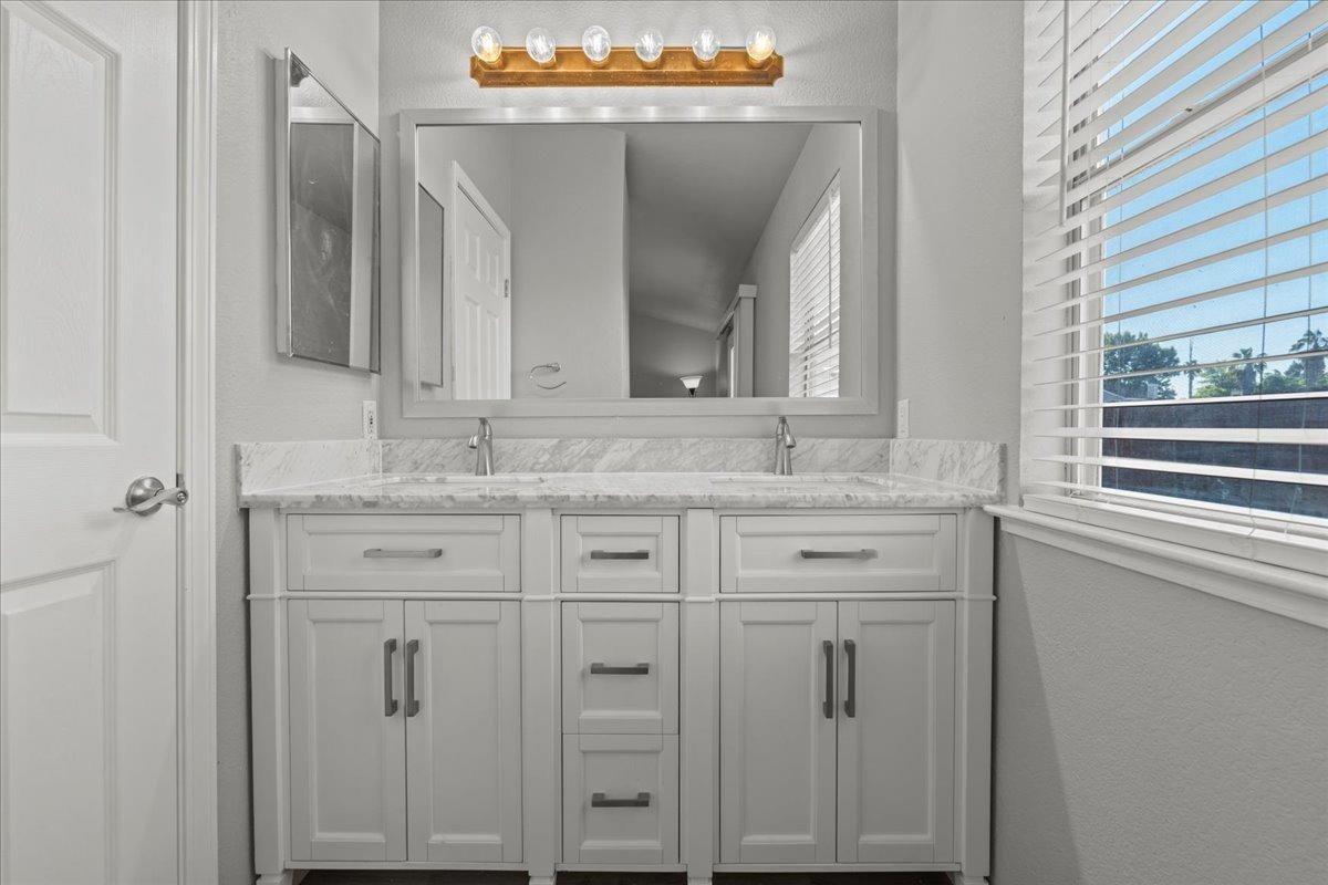 Detail Gallery Image 19 of 29 For 5550 Crystal Hill Way, Sacramento,  CA 95823 - 3 Beds | 2 Baths