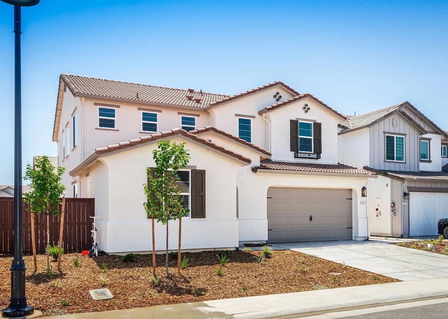 Detail Gallery Image 2 of 49 For 4283 Ranger Dr, Folsom,  CA 95630 - 4 Beds | 3/1 Baths