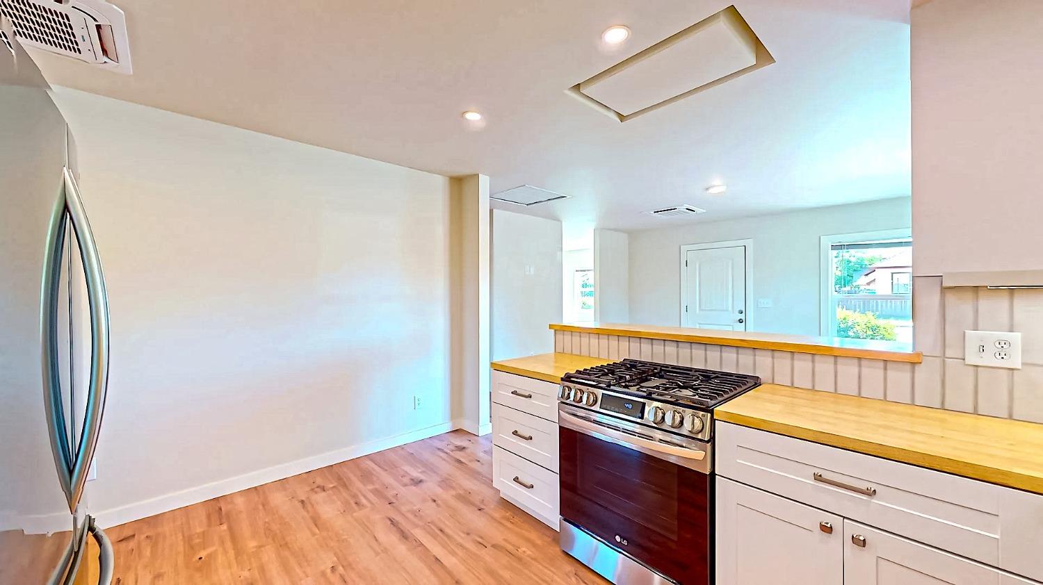 Detail Gallery Image 12 of 35 For 154 Blankenship Ave, Oakdale,  CA 95361 - 2 Beds | 1 Baths