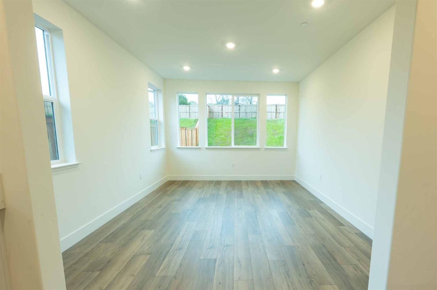 Detail Gallery Image 24 of 32 For 2425 Briar Meadows Cir, Auburn,  CA 95603 - 4 Beds | 3/1 Baths