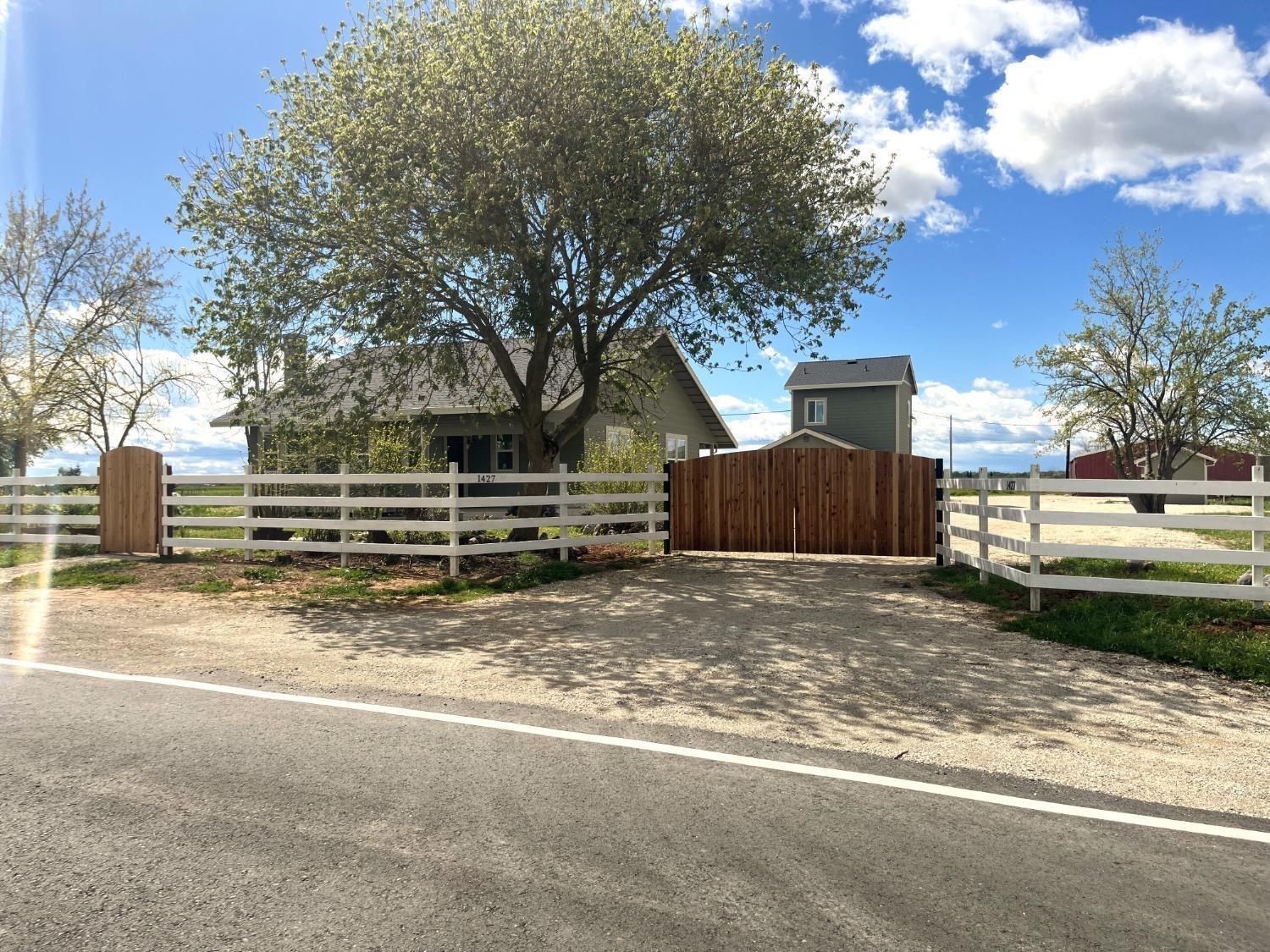 Detail Gallery Image 5 of 50 For 1427 Pacific Ave, Rio Oso,  CA 95674 - 3 Beds | 2 Baths