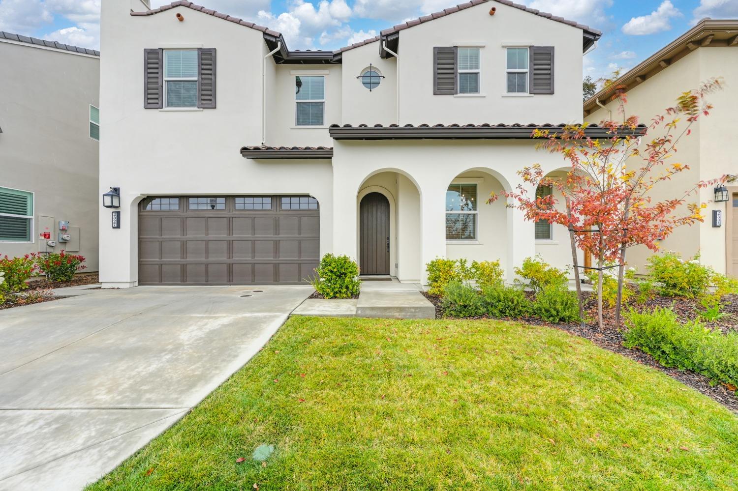 Detail Gallery Image 3 of 57 For 2327 5th Ave, Sacramento,  CA 95818 - 3 Beds | 2/1 Baths