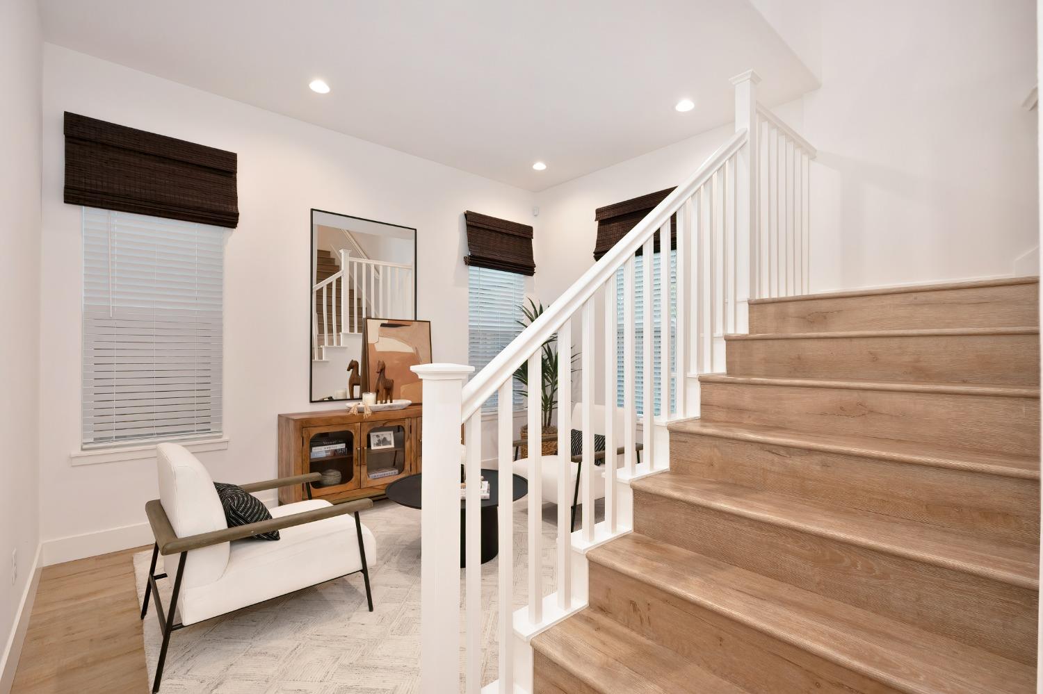 Detail Gallery Image 23 of 57 For 2327 5th Ave, Sacramento,  CA 95818 - 3 Beds | 2/1 Baths