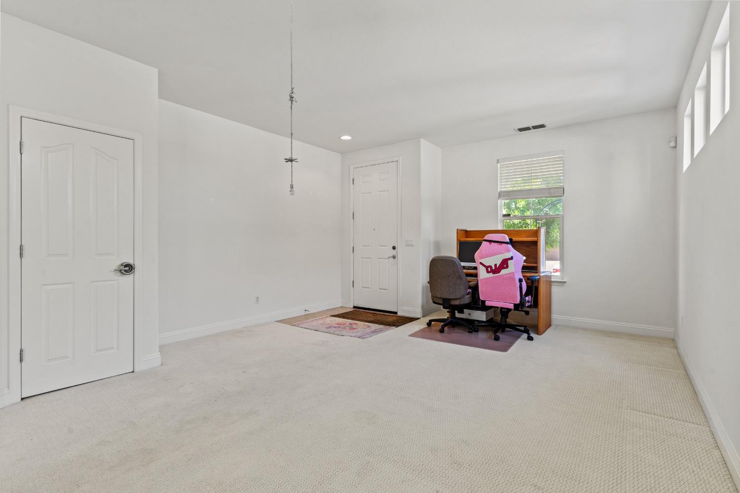 Detail Gallery Image 8 of 55 For 3930 Riley Anton Way, Rancho Cordova,  CA 95742 - 3 Beds | 2 Baths