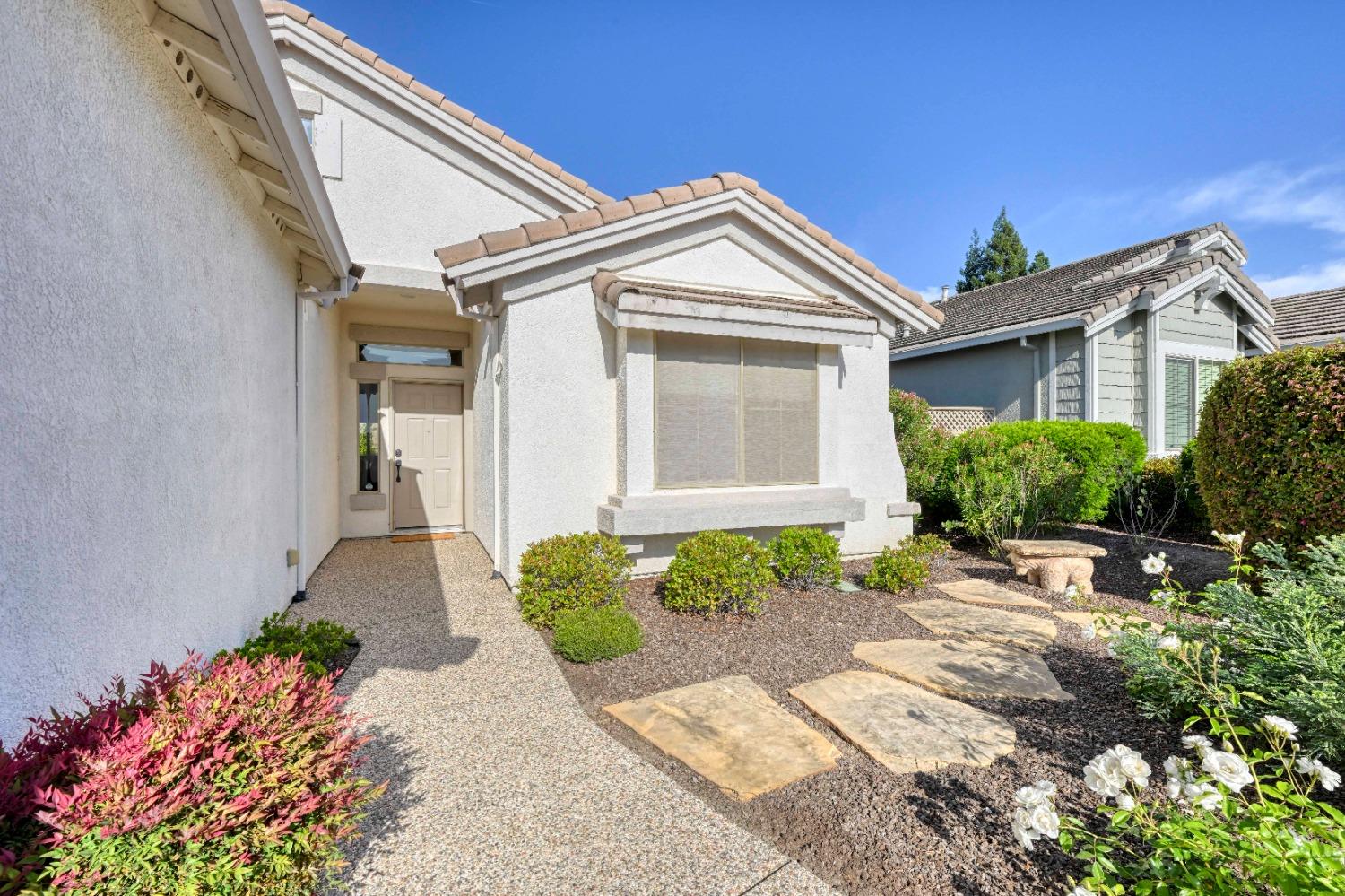 Detail Gallery Image 4 of 34 For 1351 Tahoma Ln, Lincoln,  CA 95648 - 2 Beds | 2 Baths