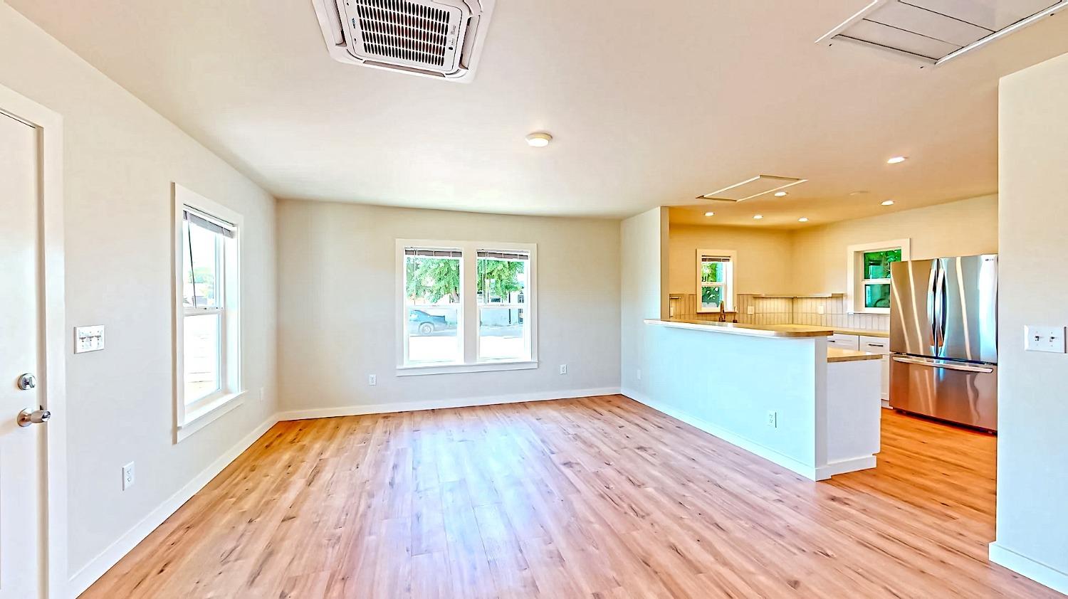 Detail Gallery Image 8 of 35 For 154 Blankenship Ave, Oakdale,  CA 95361 - 2 Beds | 1 Baths