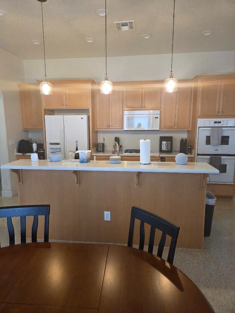 Detail Gallery Image 2 of 36 For 2620 Bird Rock Pl, Turlock,  CA 95380 - 2 Beds | 2 Baths