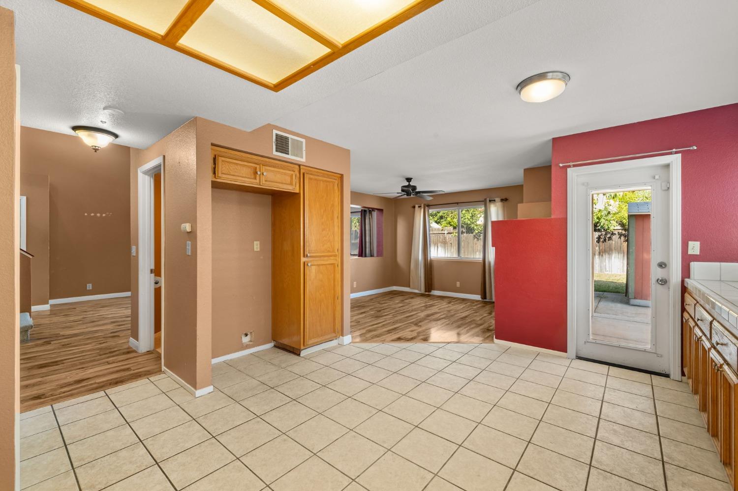 Detail Gallery Image 20 of 46 For 3544 Misty Morning Cir, Sacramento,  CA 95827 - 4 Beds | 2/1 Baths