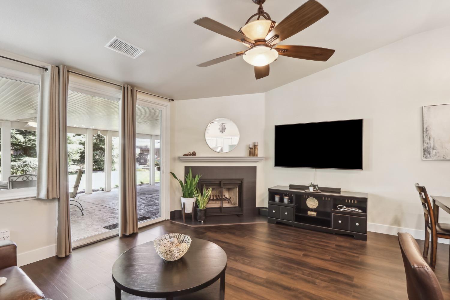 Detail Gallery Image 11 of 77 For 8526 Tullia Pl, Antelope,  CA 95843 - 4 Beds | 2 Baths