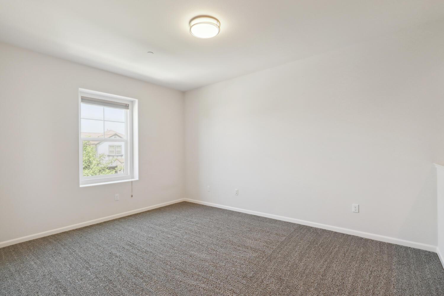 Detail Gallery Image 36 of 63 For 1336 Hughes St, Woodland,  CA 95776 - 4 Beds | 3 Baths
