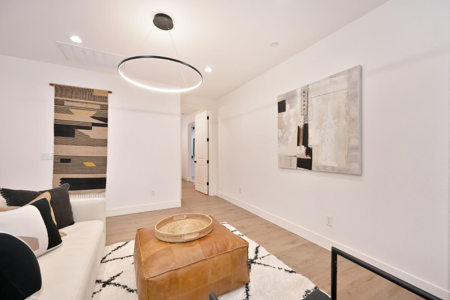 Detail Gallery Image 30 of 57 For 2327 5th Ave, Sacramento,  CA 95818 - 3 Beds | 2/1 Baths
