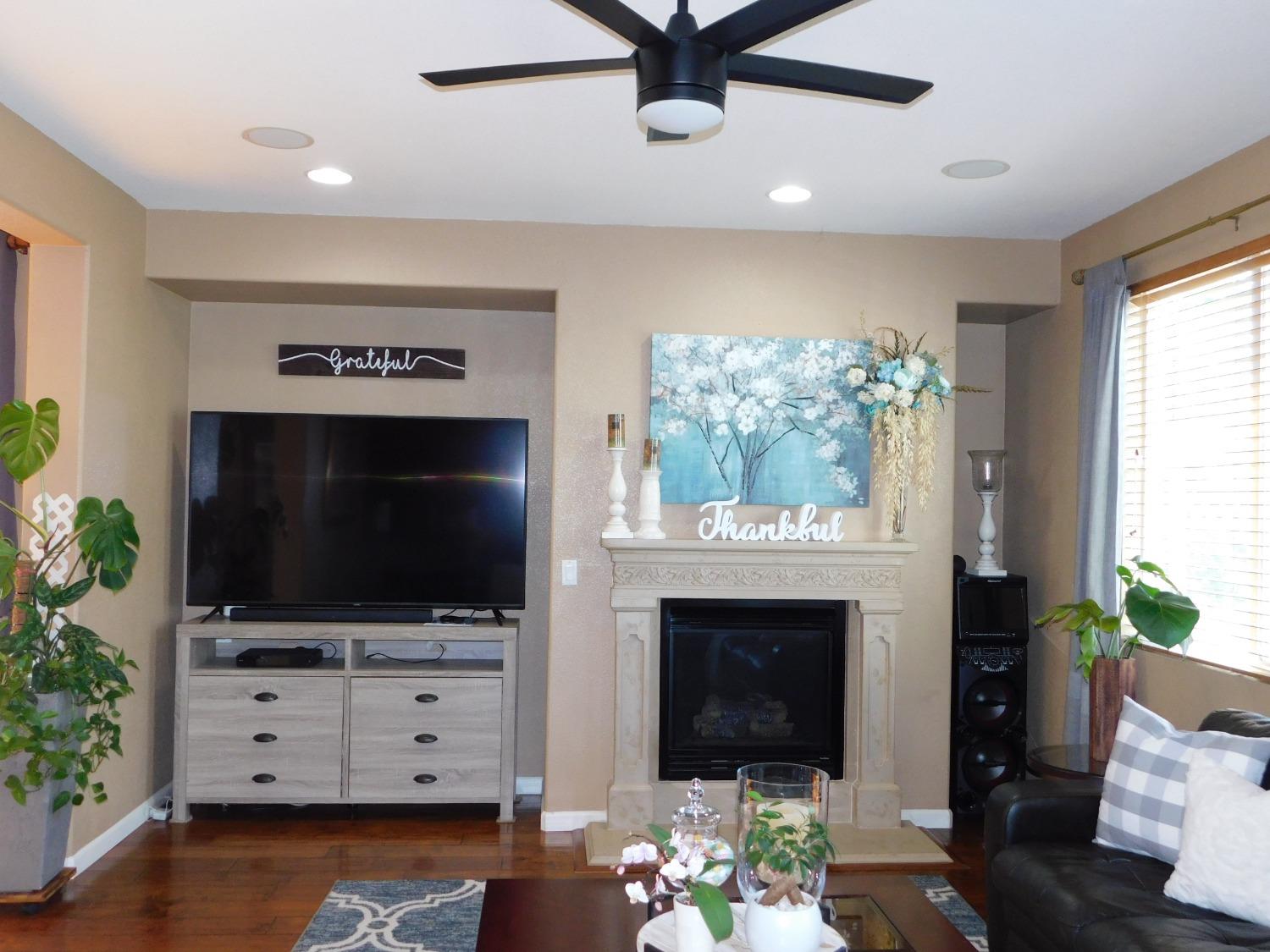 Detail Gallery Image 6 of 44 For 2185 Chapman Oak Dr, Stockton,  CA 95205 - 5 Beds | 3 Baths