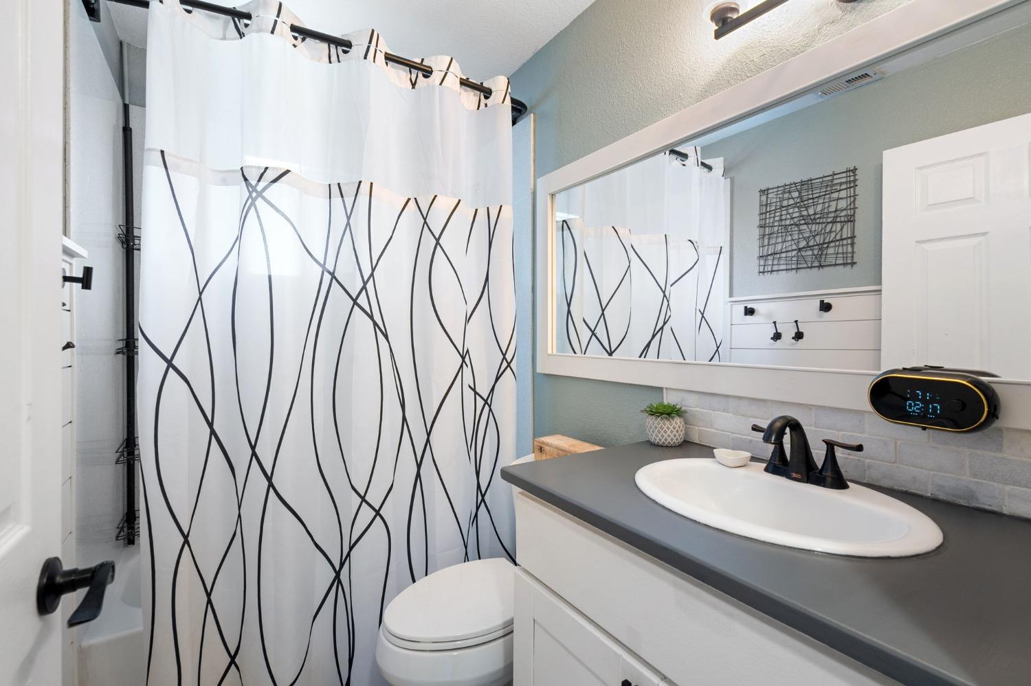 Detail Gallery Image 15 of 24 For 921 Quiet Way, Rio Linda,  CA 95673 - 3 Beds | 1 Baths