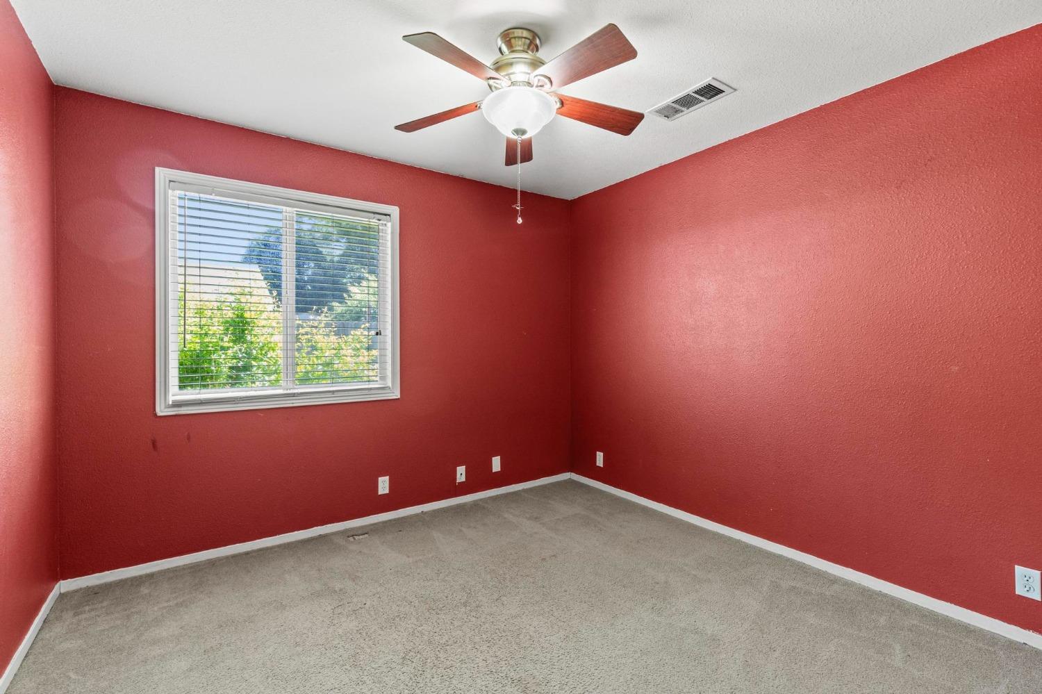 Detail Gallery Image 19 of 32 For 2728 Lowell Dr, Chico,  CA 95973 - 3 Beds | 2 Baths