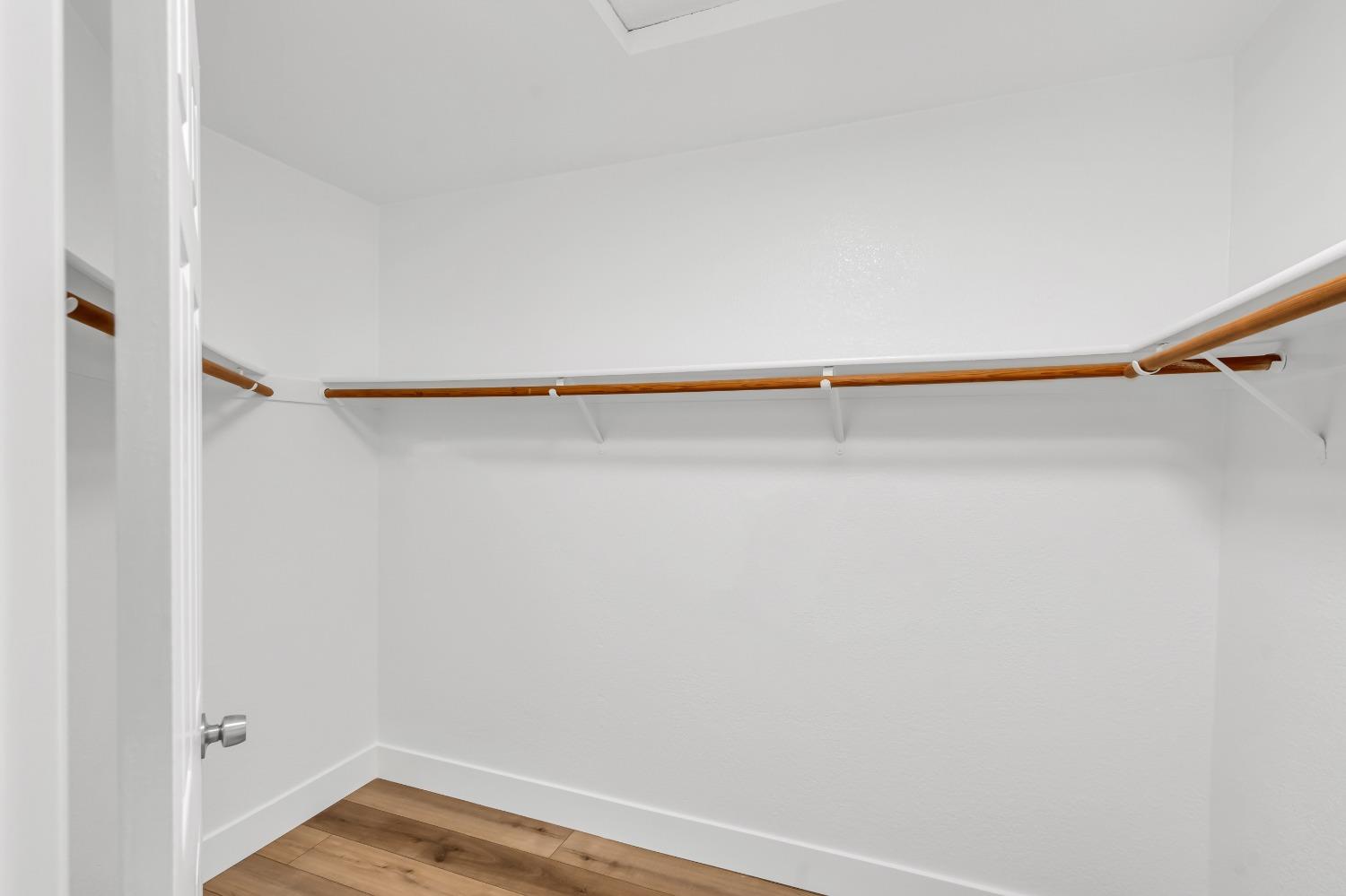 Detail Gallery Image 42 of 52 For 38 Mountainwood Ct, Sacramento,  CA 95823 - 4 Beds | 2 Baths