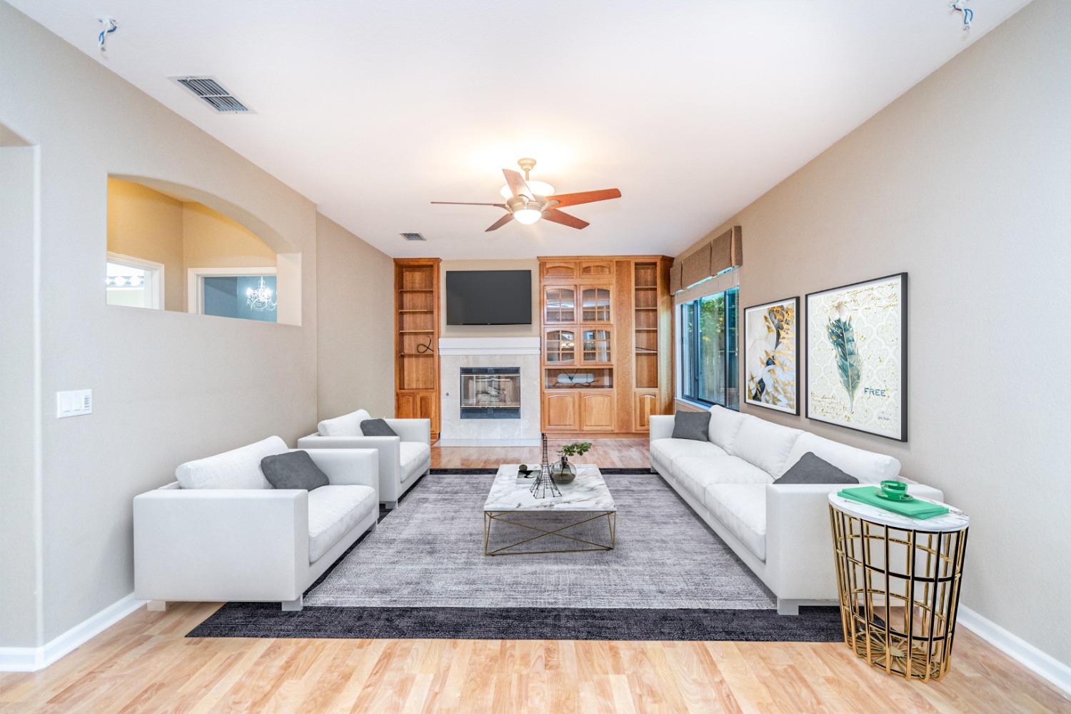 Detail Gallery Image 4 of 45 For 156 Winslow Dr, Roseville,  CA 95678 - 5 Beds | 3 Baths