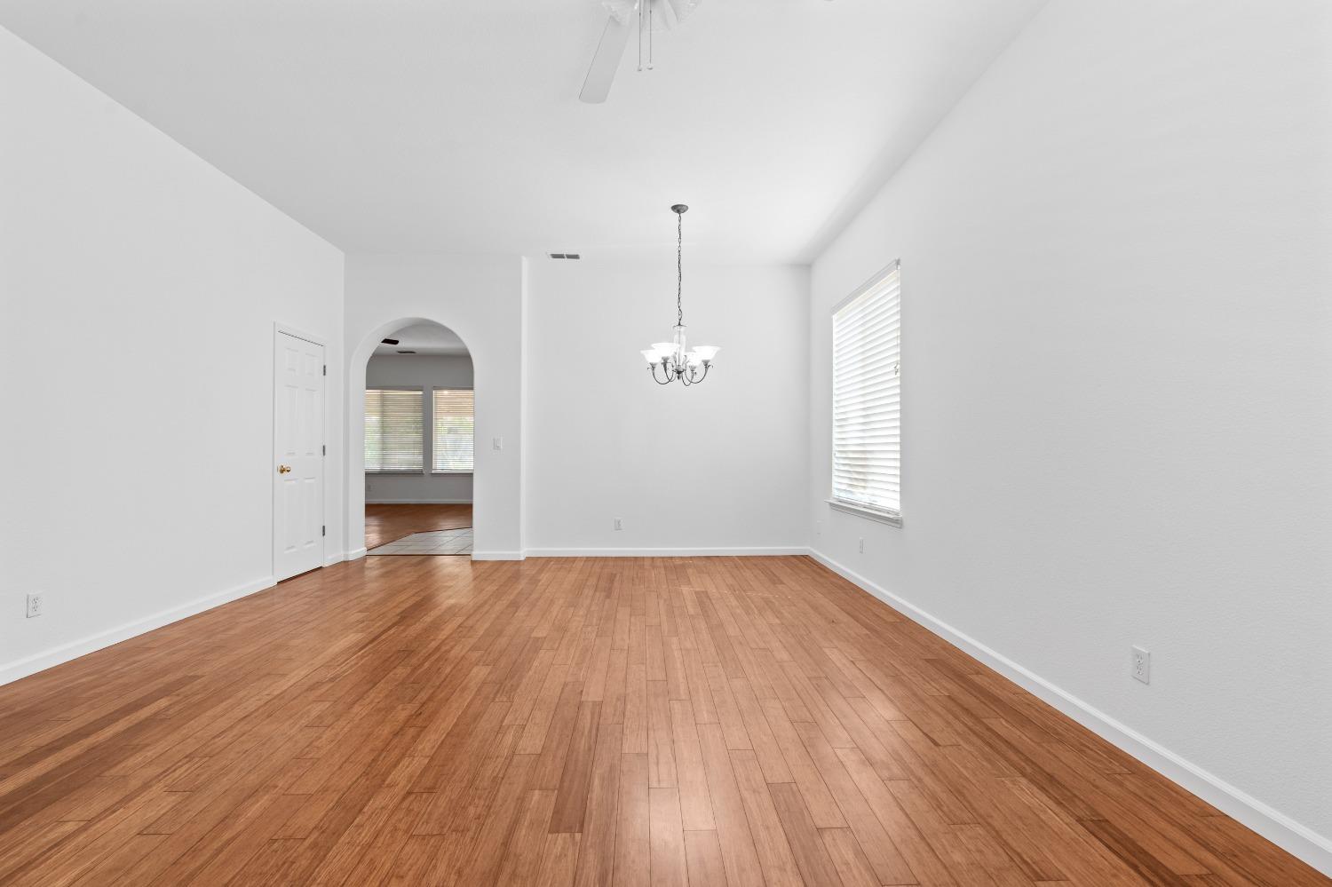 Detail Gallery Image 9 of 51 For 3345 Tenaya Ln, Stockton,  CA 95212 - 4 Beds | 2 Baths