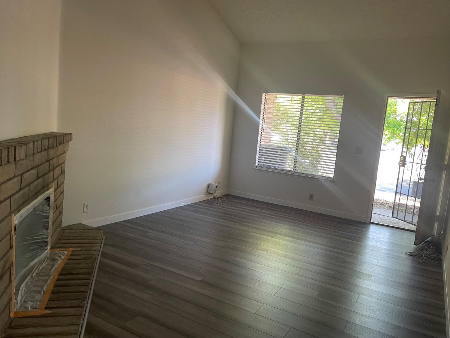 Detail Gallery Image 4 of 19 For 4936 Saddlerock Way, Sacramento,  CA 95841 - 2 Beds | 0 Baths