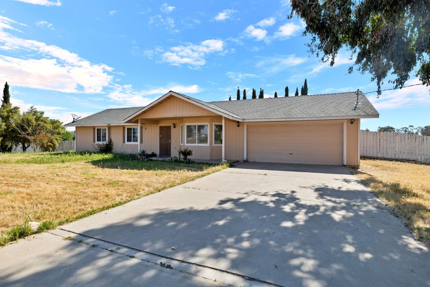 Detail Gallery Image 3 of 24 For 20269 Del Mar Rd, Madera,  CA 93638 - 3 Beds | 2 Baths