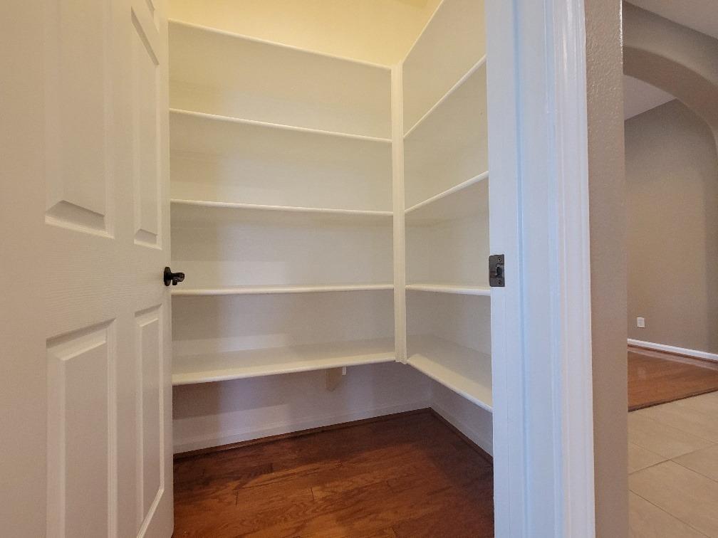 Detail Gallery Image 16 of 58 For 511 Milano Ct, Los Banos,  CA 93635 - 4 Beds | 2/1 Baths