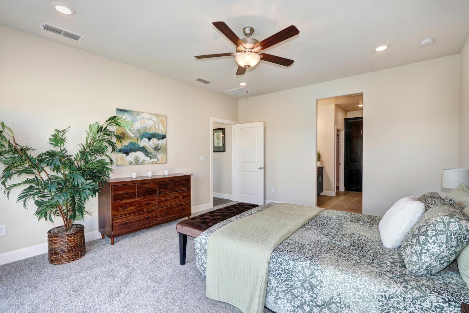 Detail Gallery Image 17 of 24 For 1129 Nicklaus Rd, Galt,  CA 95632 - 2 Beds | 2/1 Baths