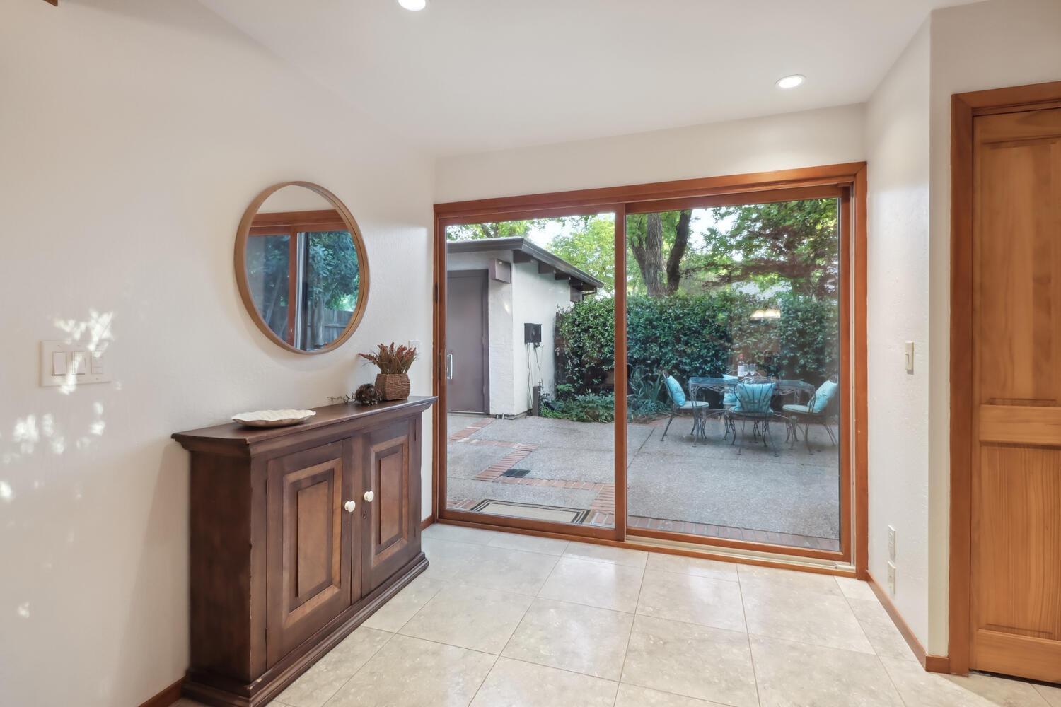 Detail Gallery Image 22 of 74 For 2323 Elendil Ln, Davis,  CA 95616 - 4 Beds | 4 Baths