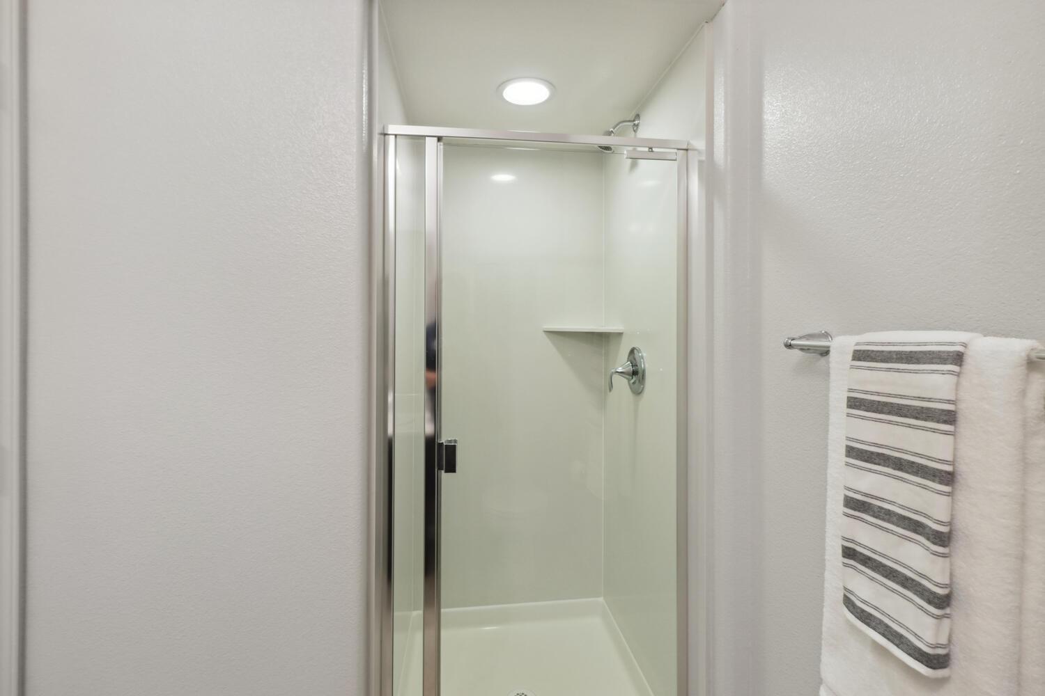 Detail Gallery Image 33 of 63 For 1336 Hughes St, Woodland,  CA 95776 - 4 Beds | 3 Baths