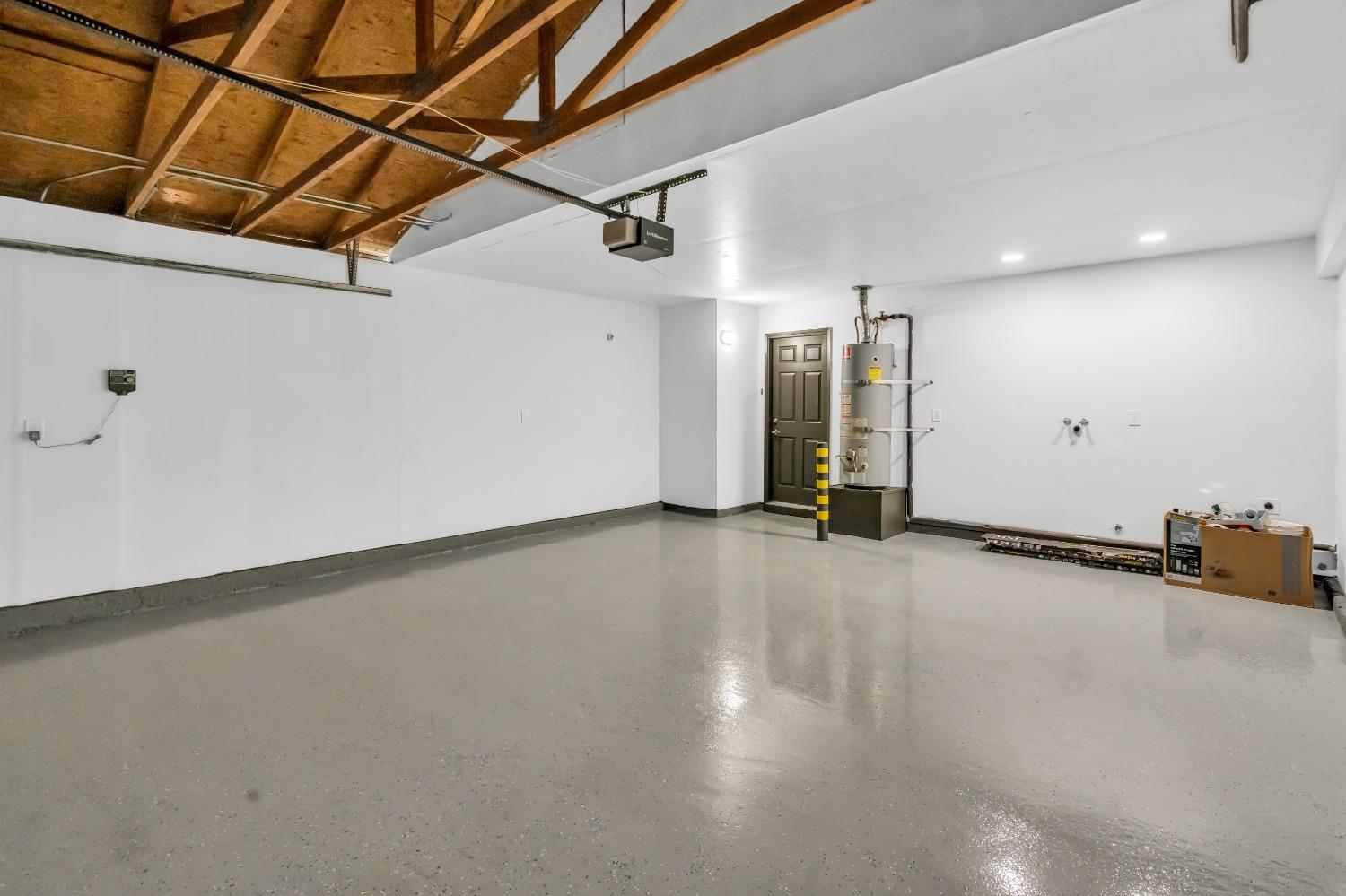 Detail Gallery Image 49 of 52 For 38 Mountainwood Ct, Sacramento,  CA 95823 - 4 Beds | 2 Baths