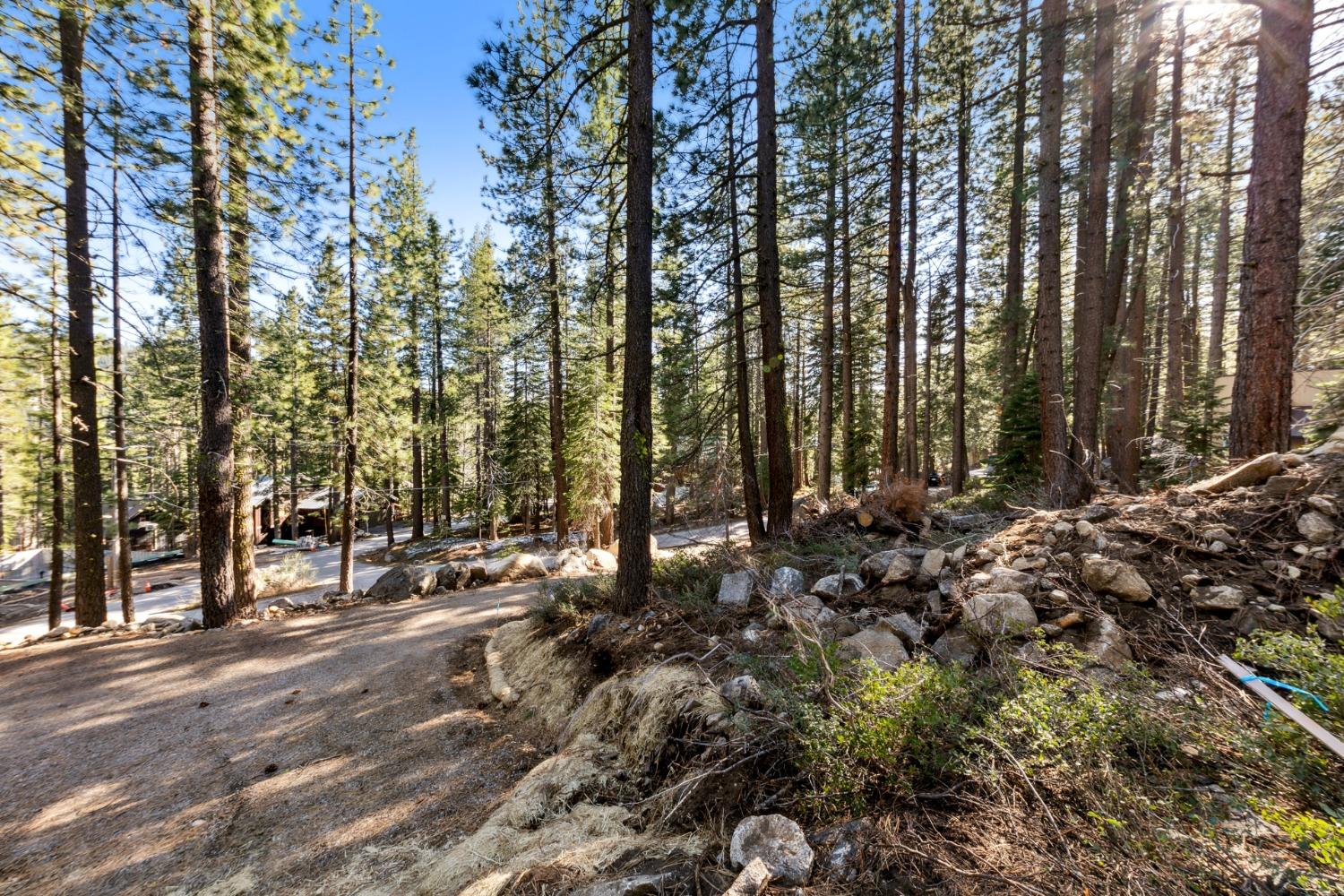 Detail Gallery Image 17 of 25 For 50890 Manzanita Ter, Soda Springs,  CA 95728 - – Beds | – Baths