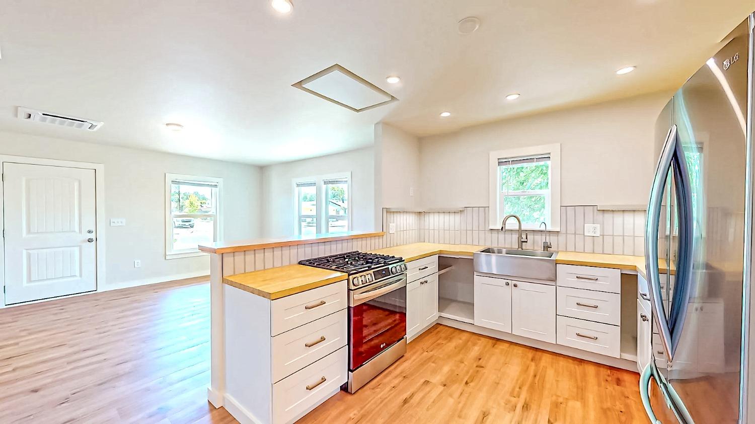 Detail Gallery Image 17 of 35 For 154 Blankenship Ave, Oakdale,  CA 95361 - 2 Beds | 1 Baths