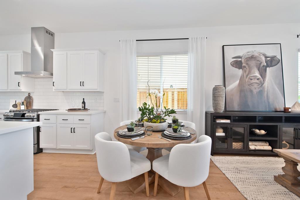 Detail Gallery Image 12 of 57 For 2327 5th Ave, Sacramento,  CA 95818 - 3 Beds | 2/1 Baths