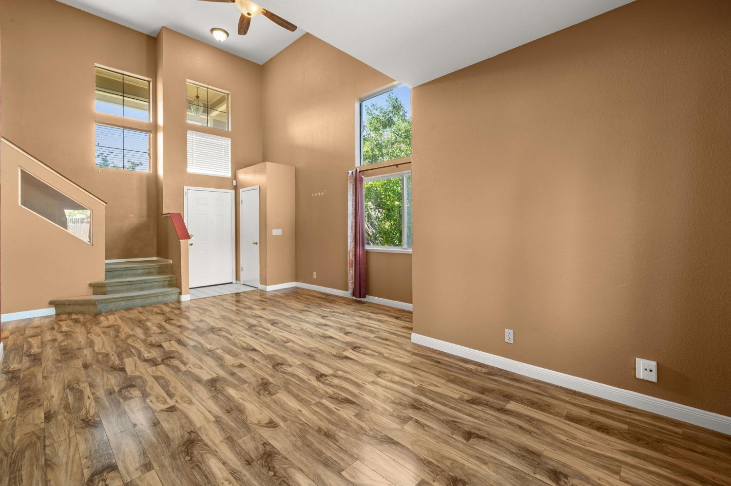 Detail Gallery Image 10 of 46 For 3544 Misty Morning Cir, Sacramento,  CA 95827 - 4 Beds | 2/1 Baths