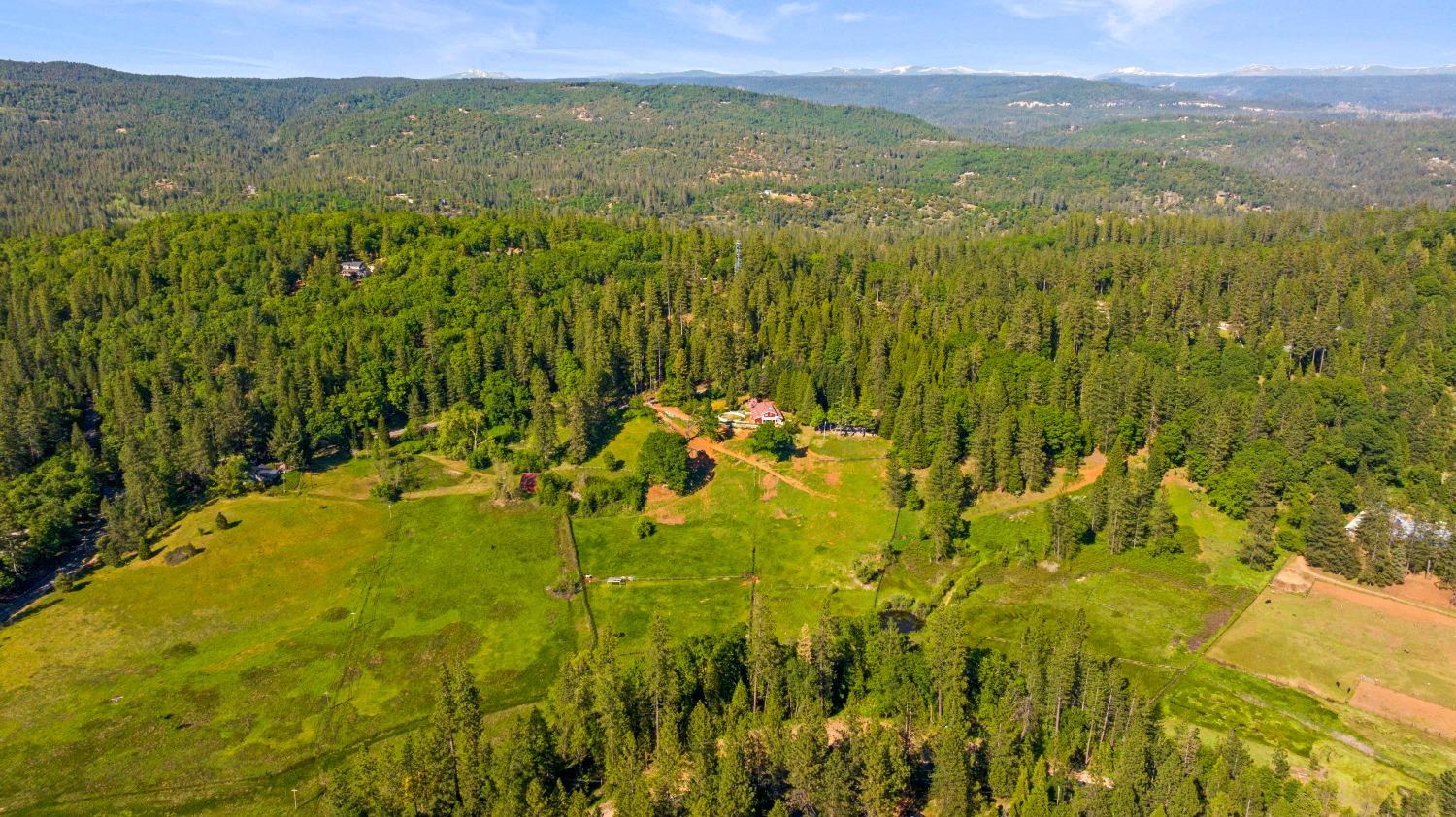 Detail Gallery Image 35 of 40 For 14421 You Bet Rd, Grass Valley,  CA 95945 - 4 Beds | 3 Baths