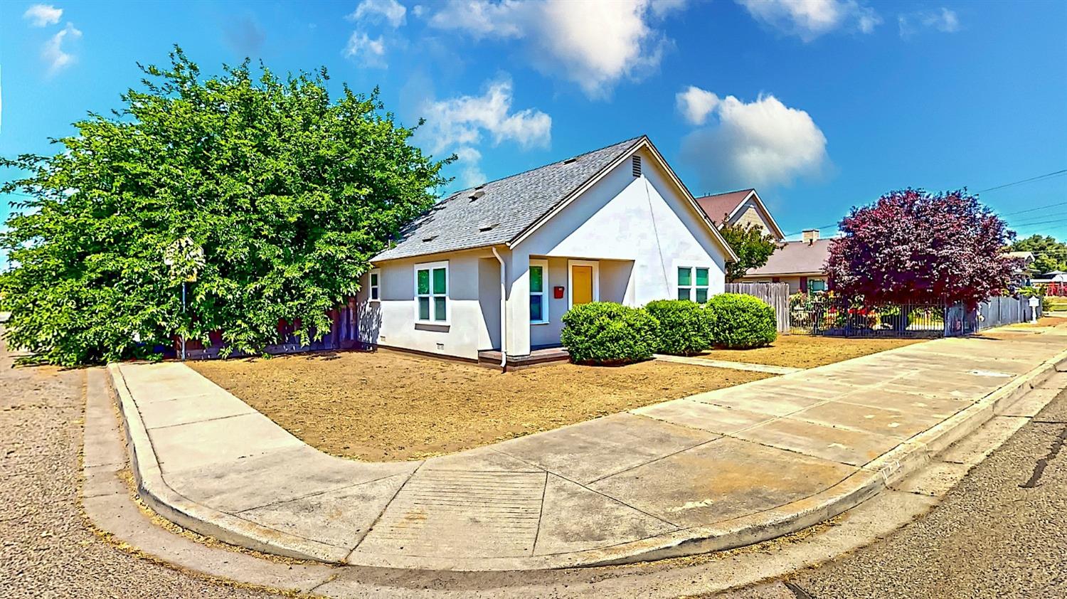 Detail Gallery Image 4 of 35 For 154 Blankenship Ave, Oakdale,  CA 95361 - 2 Beds | 1 Baths
